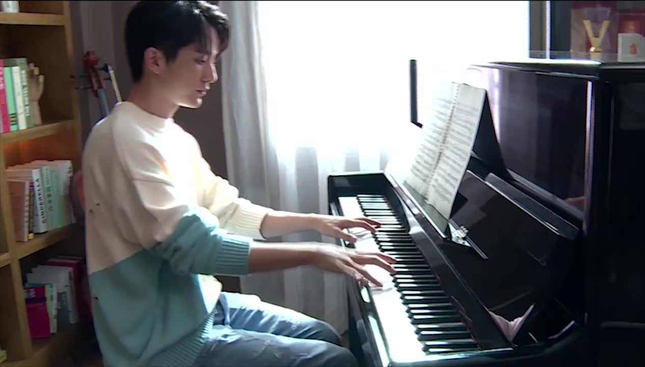 张新成随手钢琴