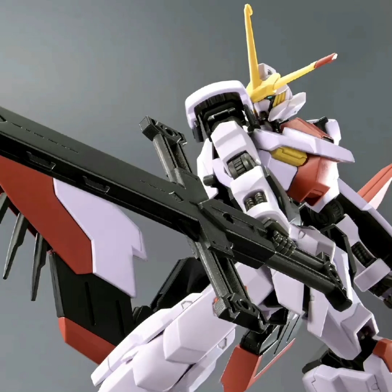 2023年11月限定,[hg]1/144:高达端白星〔第2形态〕 【2600日元】