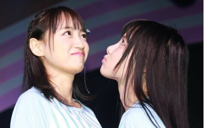 啵一个【论吻魔的自我修养】【黄婷婷x曾艳芬】