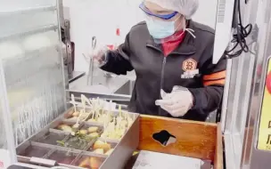 Скачать видео: 留京过年｜便利店春节不打烊，欢迎留京的人们一起来过节