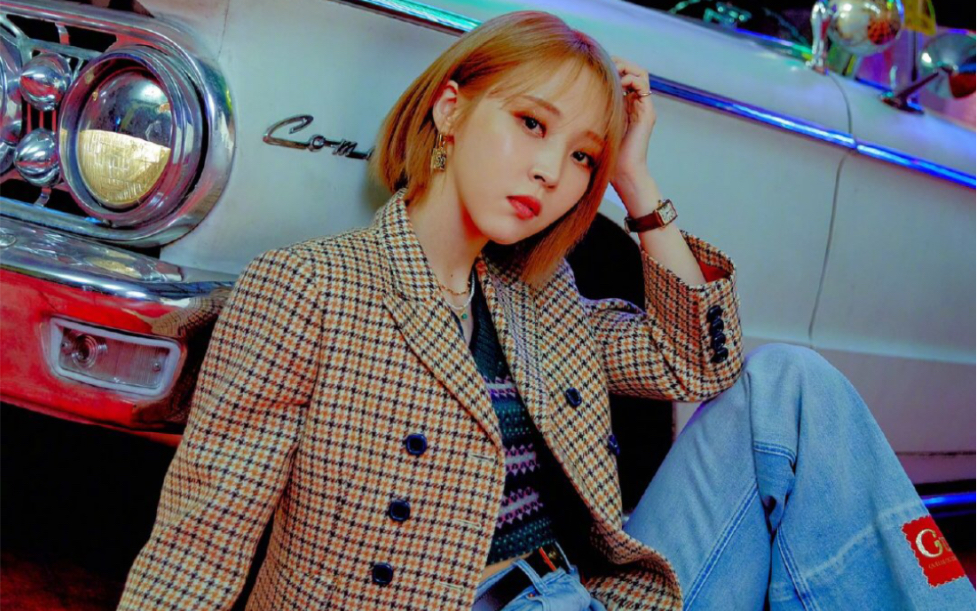 【moonbyul】人间扳手文星伊 帅到你弯成蚊香的舞蹈live