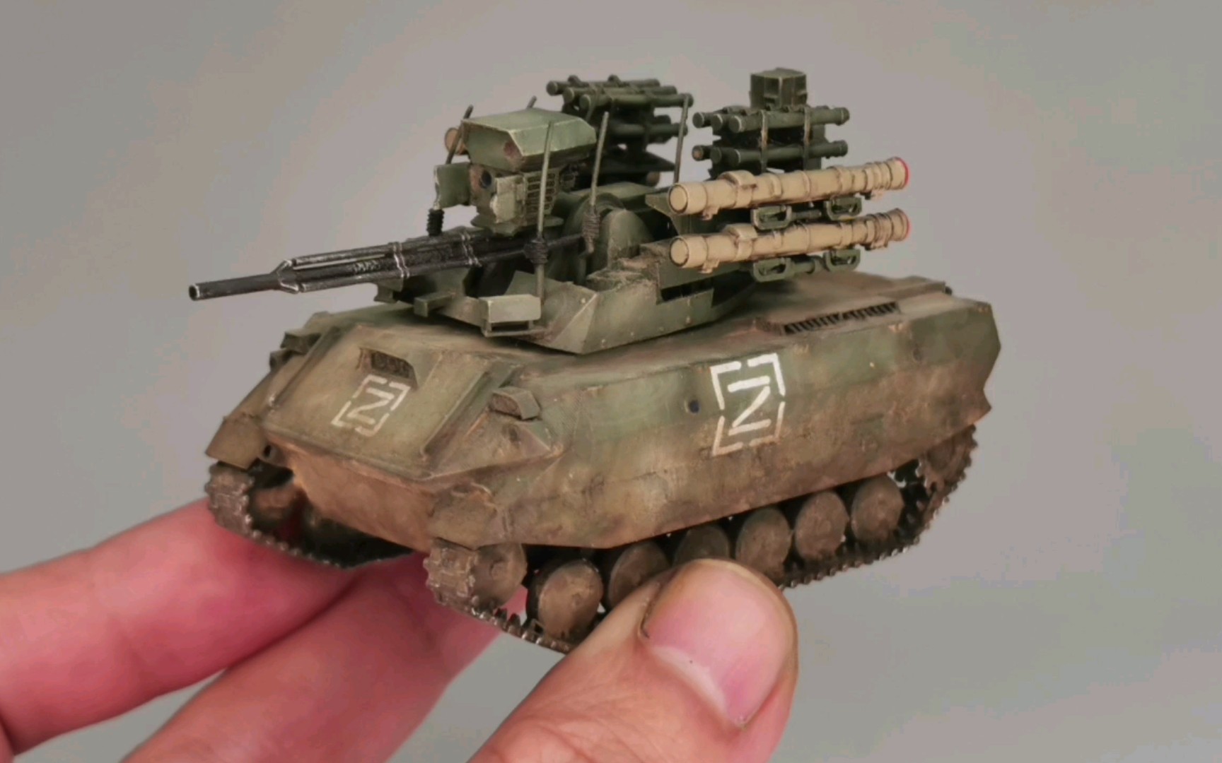 1/72 俄罗斯天王星9无人战斗车