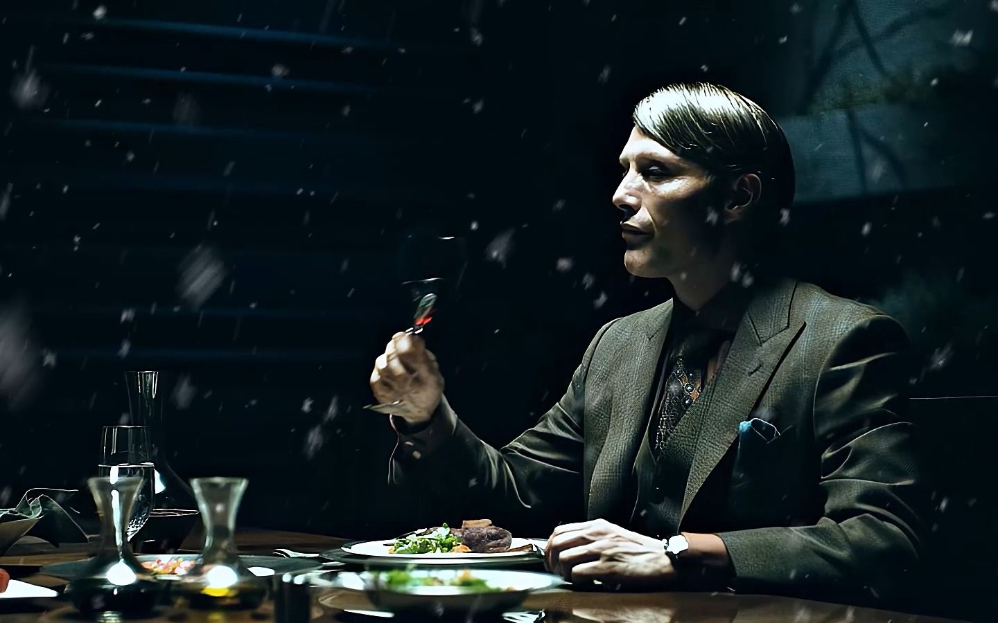 谁能拒绝一个超爱请朋友吃饭的汉尼拔呢