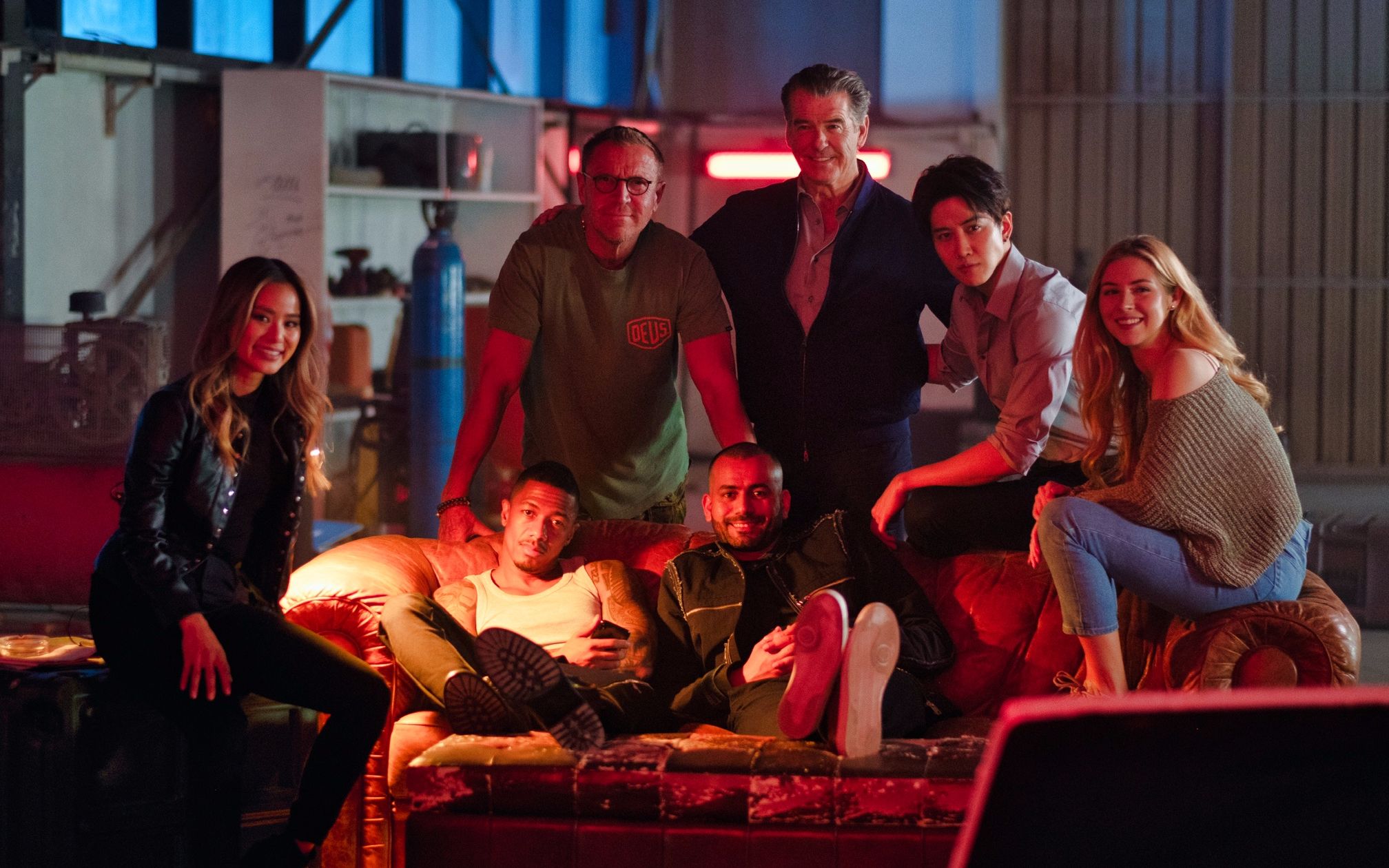 皮尔斯·布鲁斯南r级动作新片!《异类》首曝预告