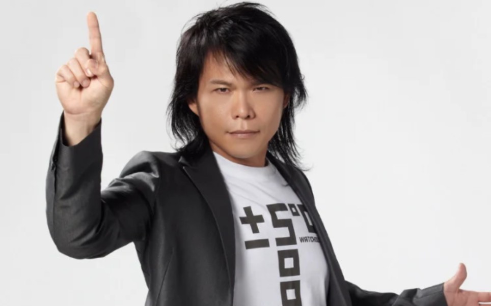 成不了伍佰,那就当二百五!