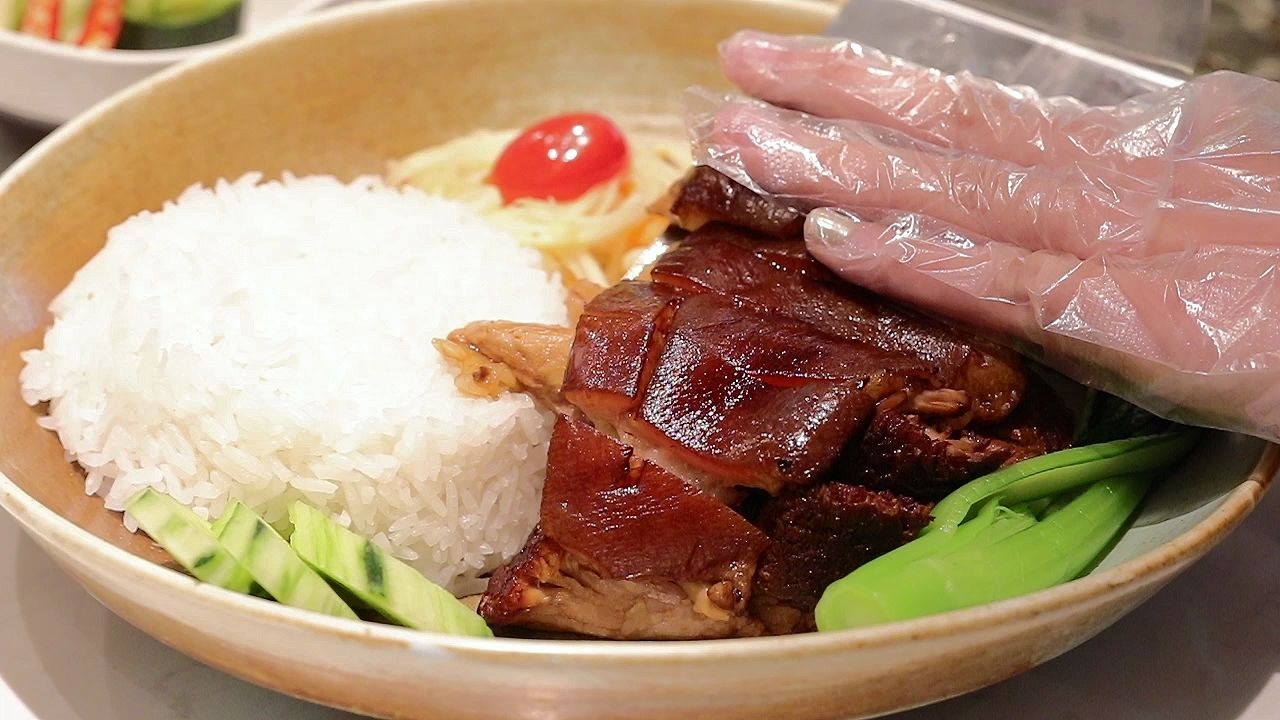 宫廷秘制猪肘饭