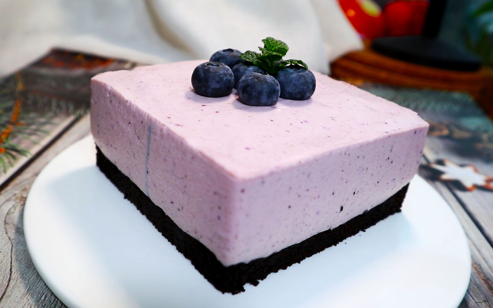 免烤箱，入口即化的【蓝莓慕斯蛋糕】 ，制作超简单！ - 哔哩哔哩