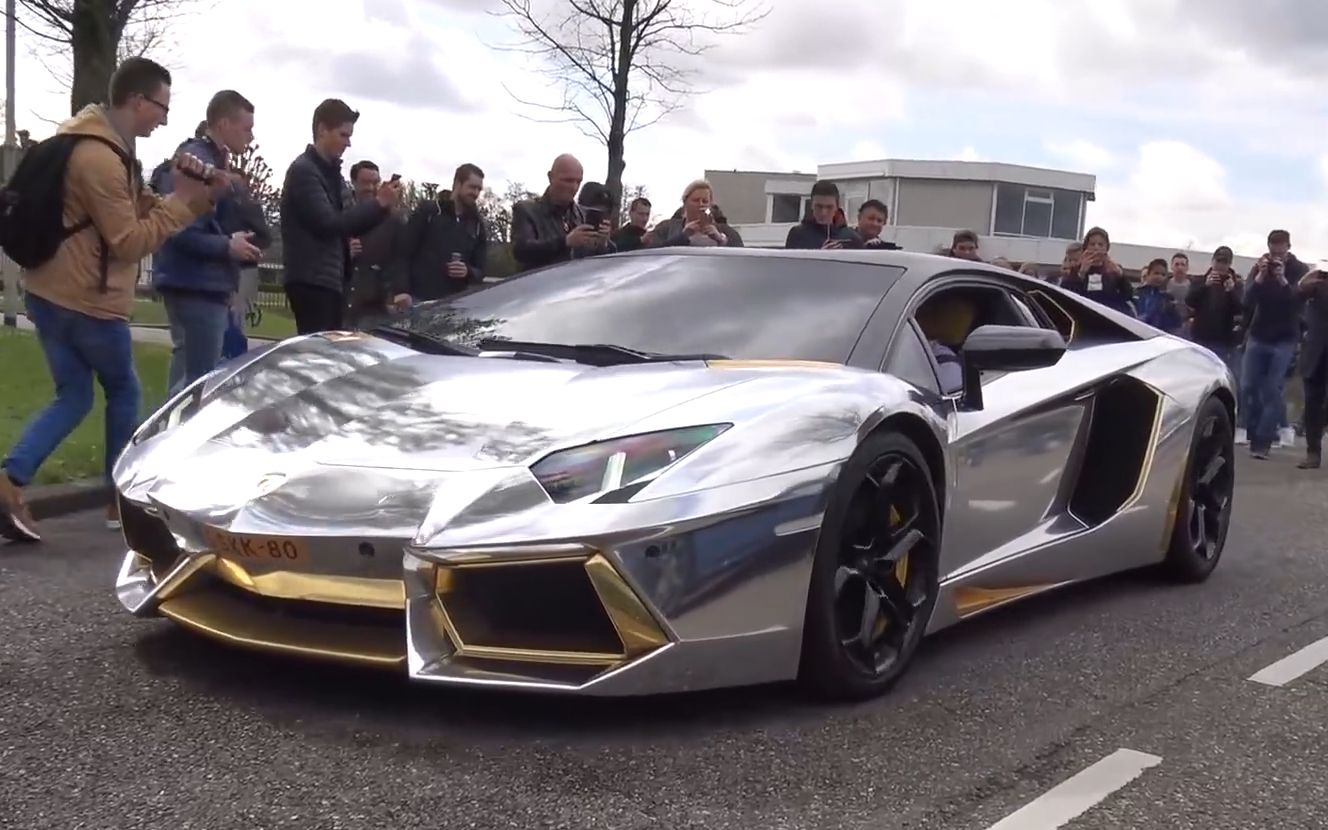 兰博基尼Aventador声浪让人群疯狂-爱哔哩(bil
