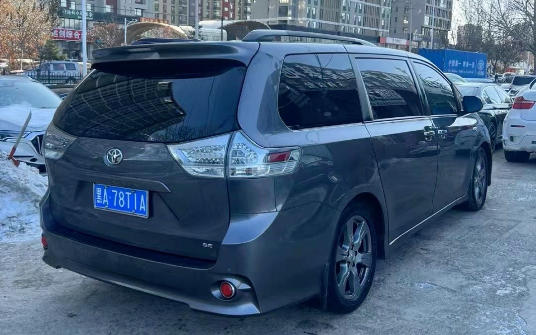 5美规高配 全车三件喷漆 2gr发动机 双侧电门 三手车 11万多公里 18.