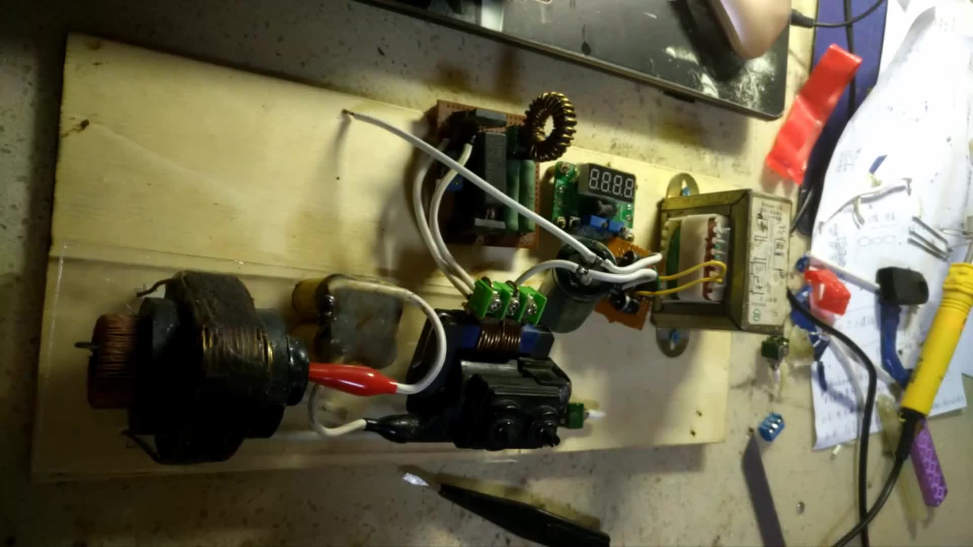 【自制展示】离子推进器的维修与演示(湖北大学)