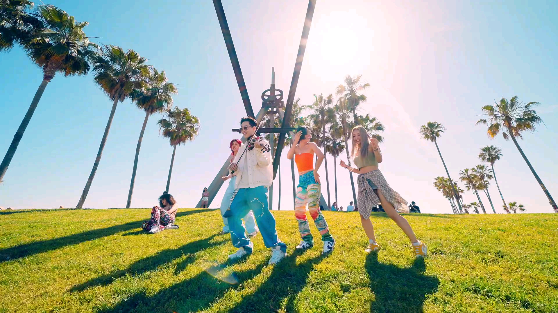 fly to the dance e01 220603