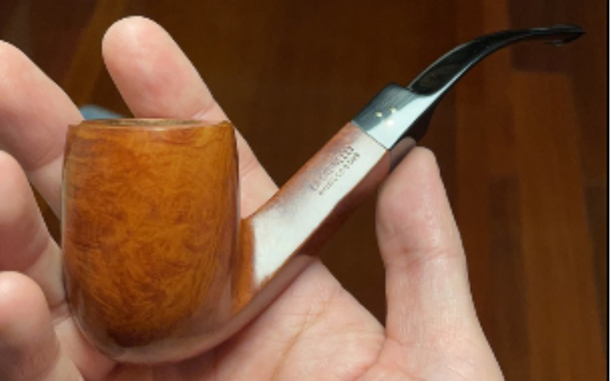 和斗友们聊聊抽烟斗时候如何对待斗内的烟灰