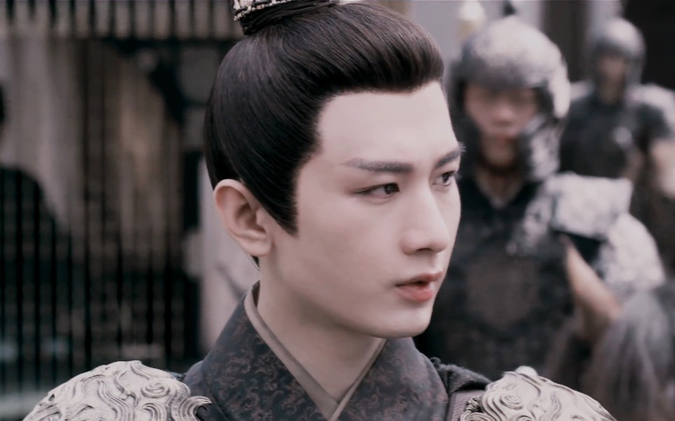 这简直是在用脸杀人梦醒长安成毅李炎成毅气质这块真的拿捏得死死的