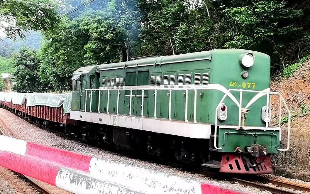 【双机东方红21推挽】【云南米轨】东方红21 077,东方红21 078推挽货