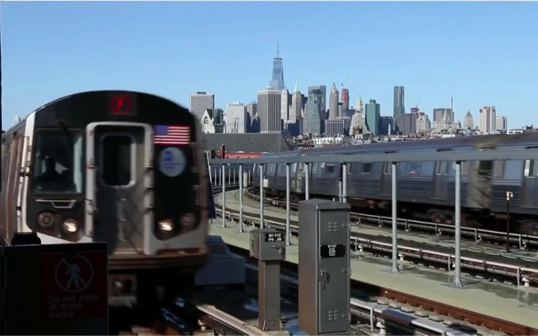 纽约地铁拍车片段