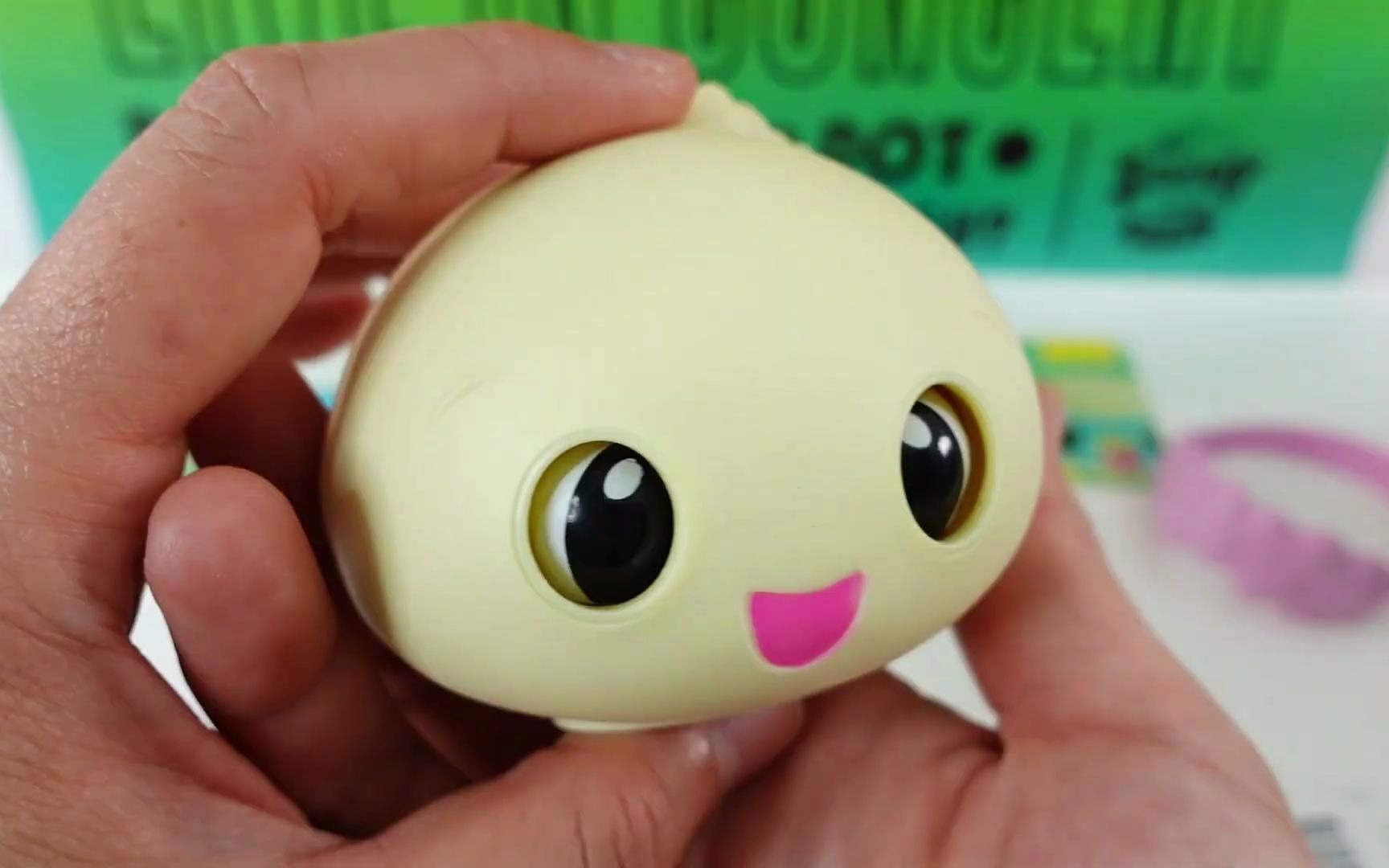 [图]【转载】新款玩具萌软小团子开箱试玩 My Squishy Little Dumplings LightUp Interactive Toy