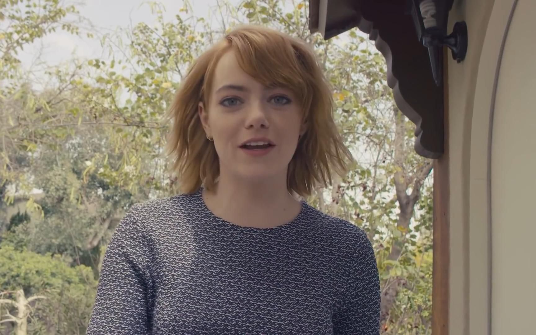 Emma Stone采访片段A 边听采访学英语 对话字幕帮学英语哔哩哔哩bilibili