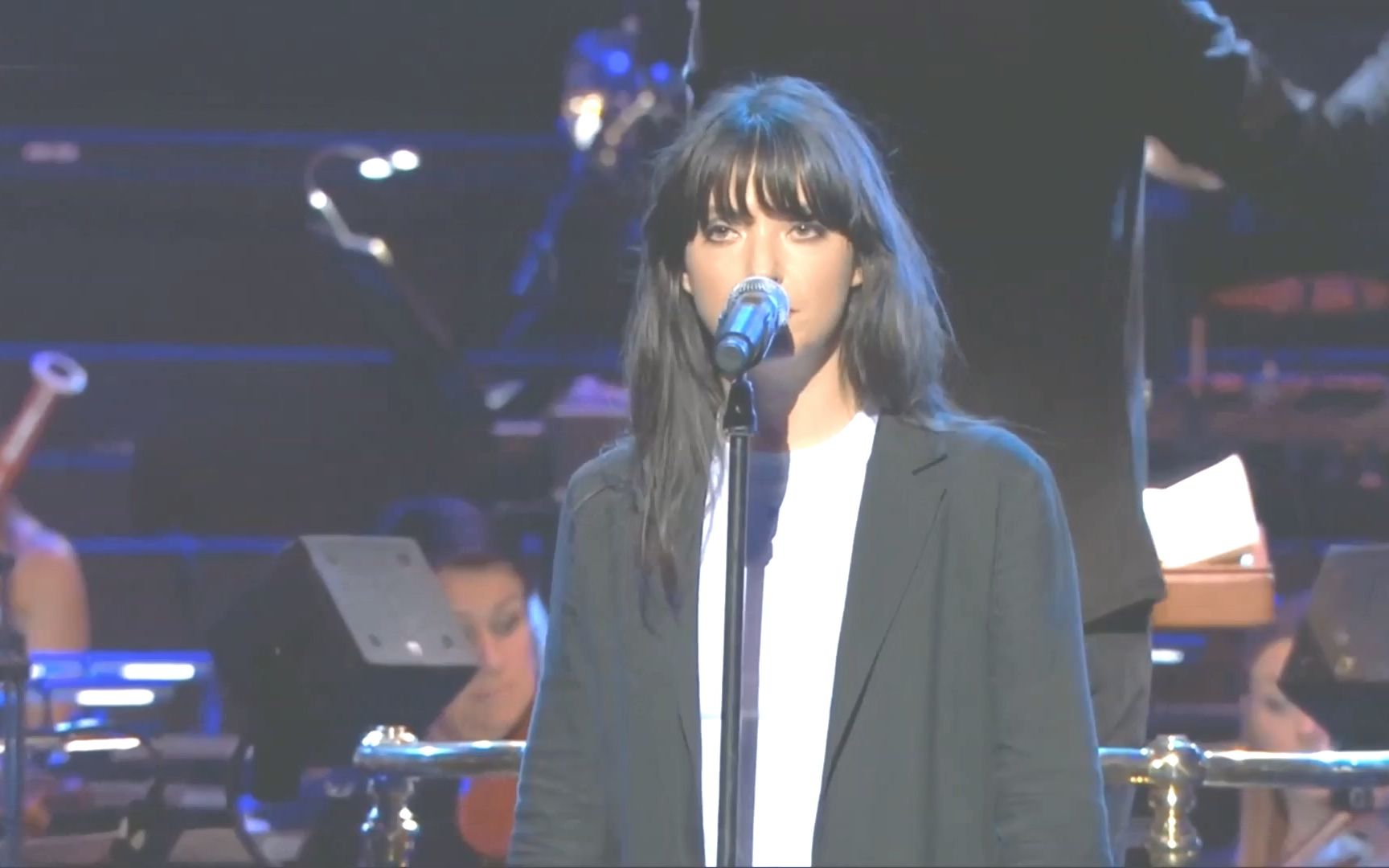 [图]经典翻唱 世界末日 Sharon Van Etten《The End of the World》live