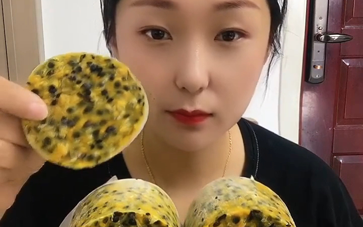 百香果声控〕楚楚爱吃百香果的爆籽长合集_哔哩哔哩_bilibili