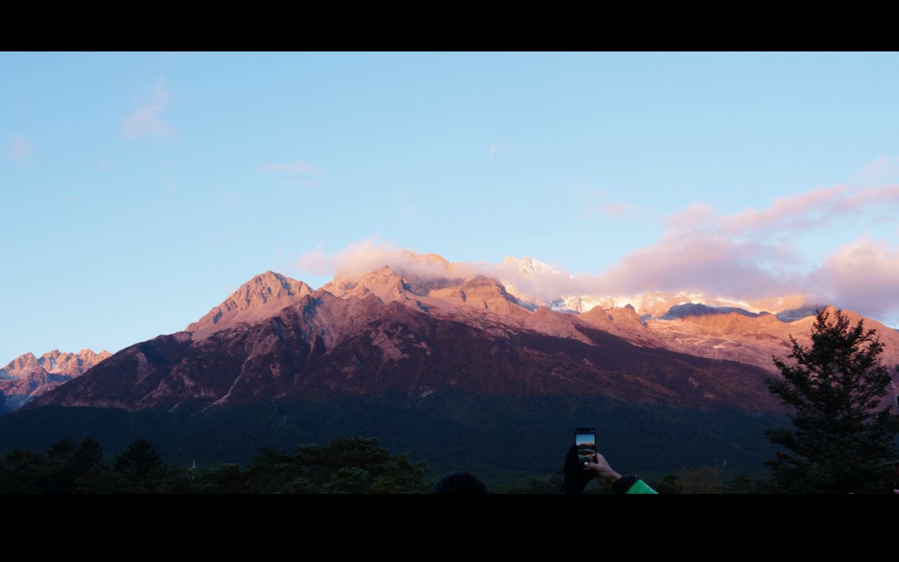 丽江玉龙雪山-甘海子日照金山