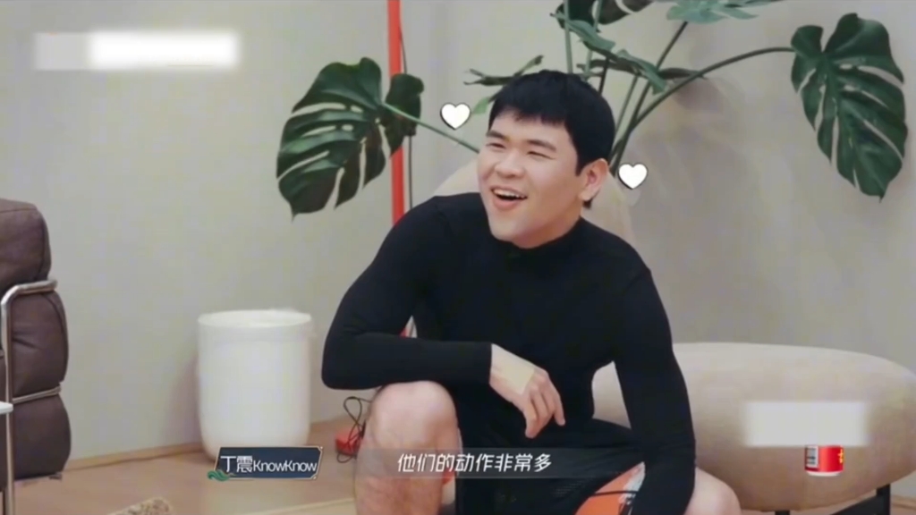 【登陆少年】“know know狂夸TOP！！感觉免费看他们演出赚大发了哈哈哈哈哈”