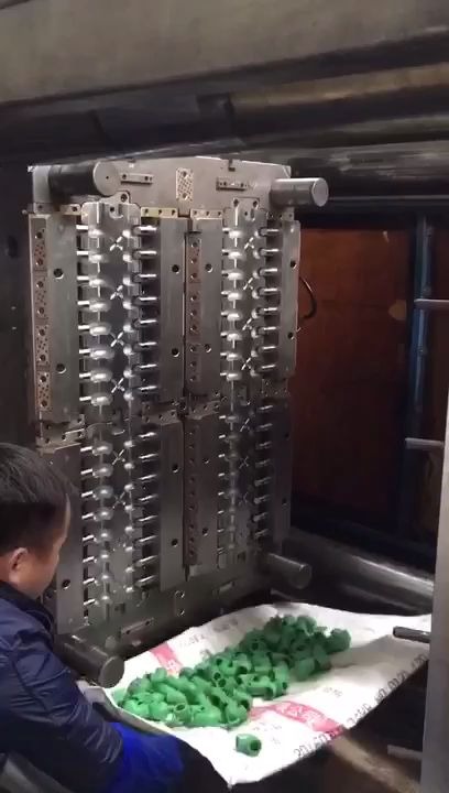 ppr全塑弯头热流道注塑模具64cavity一出六十四模具