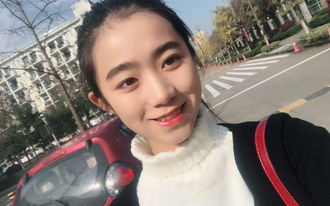 大学生活er好大湿兄挑战表演极限体位让你猜歌词你敢挑战吗