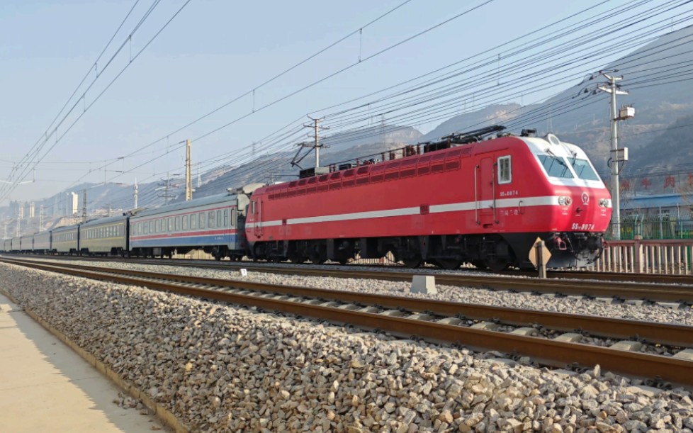 2024新年第一水【t6607次单层金轮列车通过鱼儿沟】