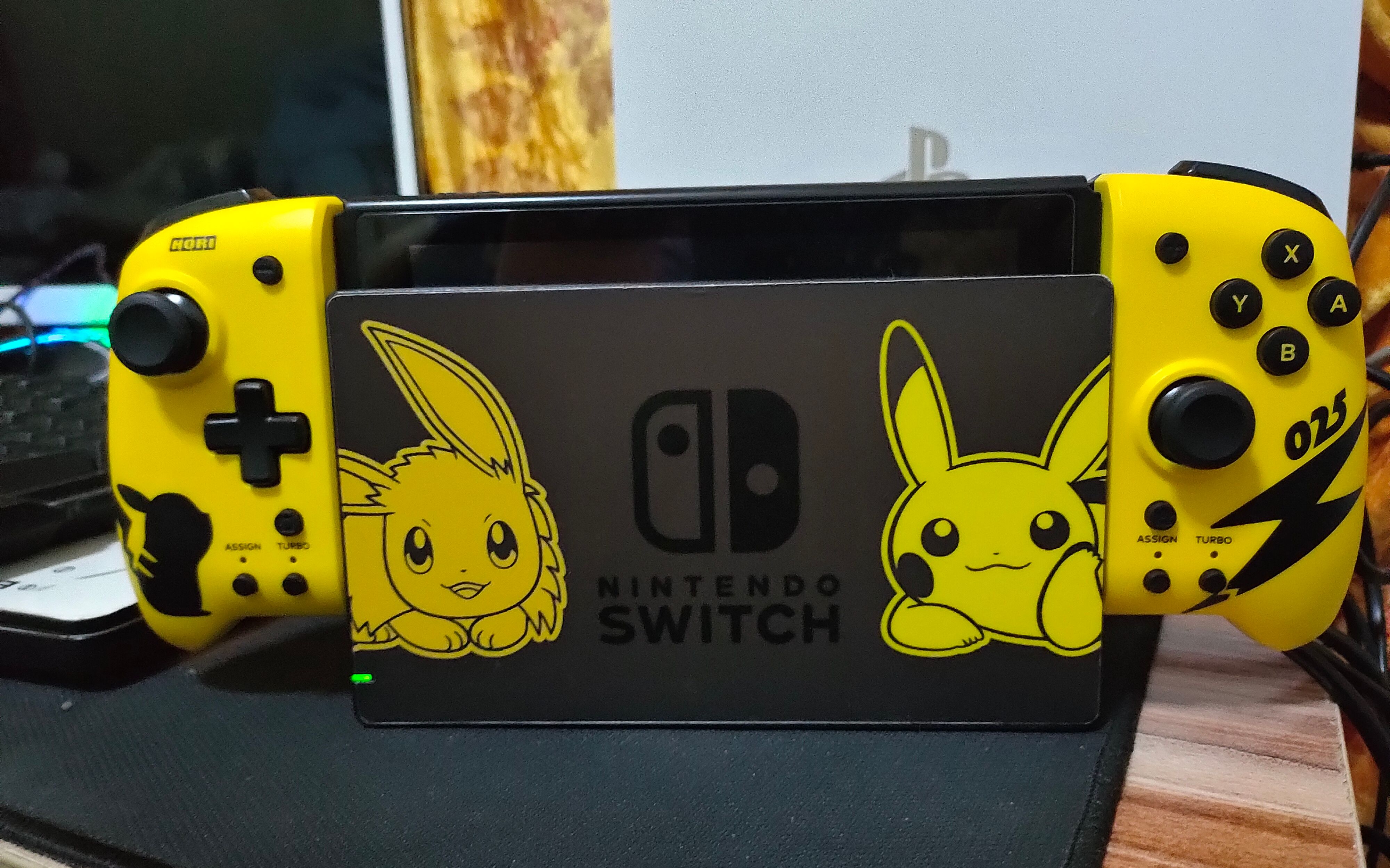 【开箱】switch宝可梦联名hori手柄开箱与20分钟下饭试玩