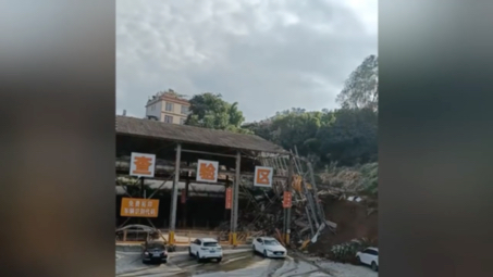 多地突发险情：昆明道路发生严重地质事故，广东厦门接连传出火情，现场浓烟滚滚