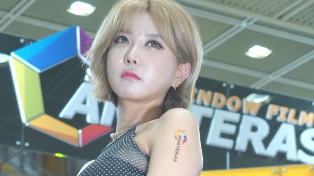 170713 Seoul Auto Salon Racing Model Huh Yunmi fancam #1
