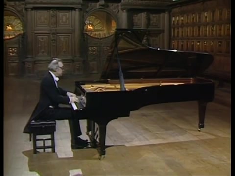 [图]降 B 大调钢琴奏鸣曲 D.960第一乐章(适度的中板) Piano Sonata in B Flat Major, D. 960 First Movement