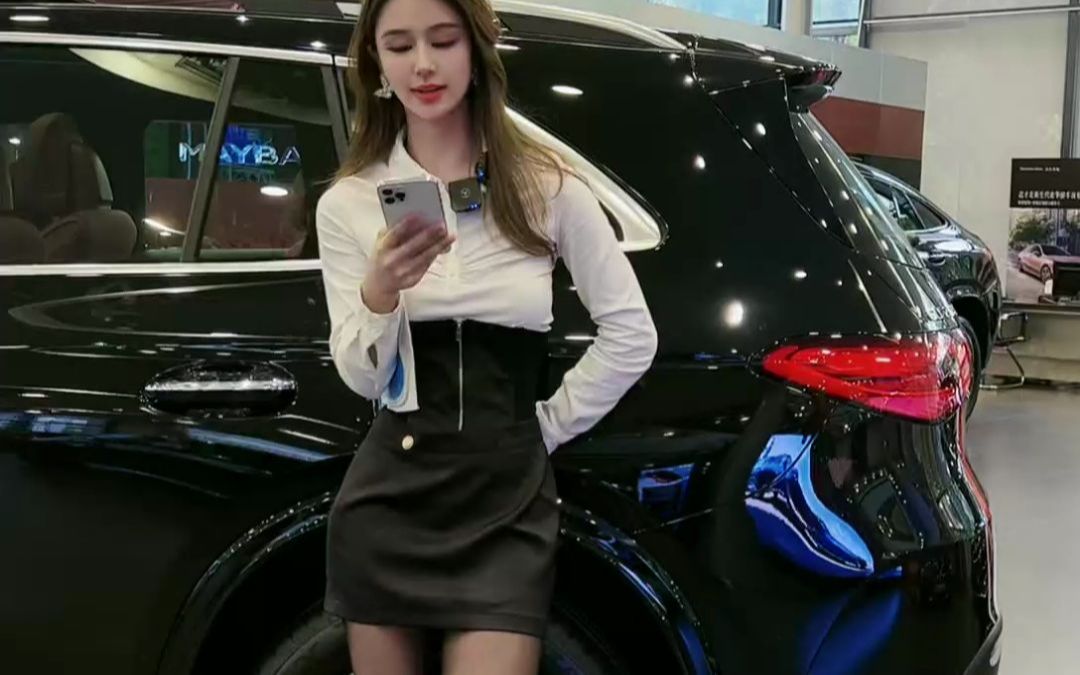 黑丝_dy_奔驰深圳鹏峰_230421_124005