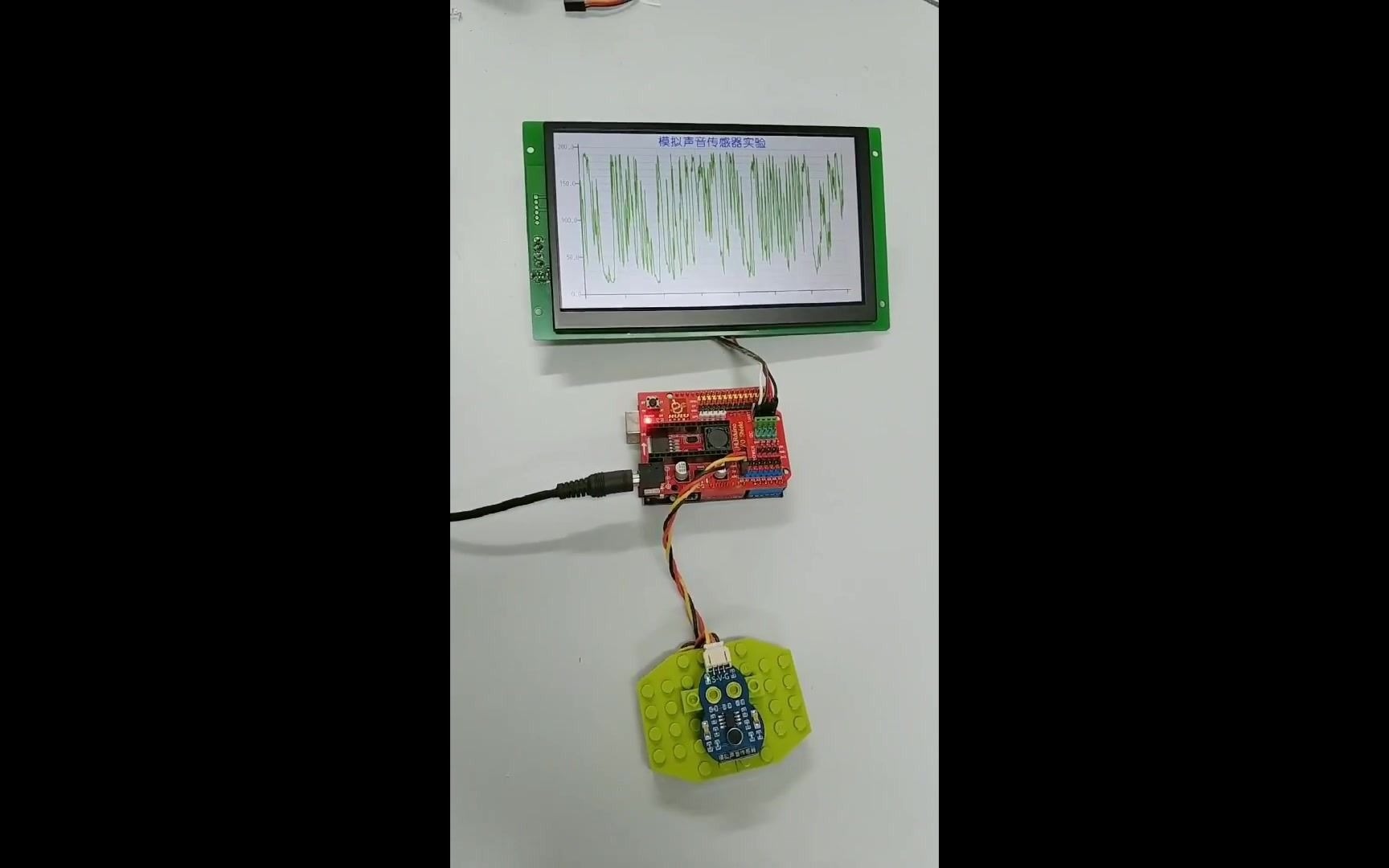 使用Arduino UNO制作的声音波形曲线显示.使用ATFC串口屏的波形/柱状图控件,两条代码就可完成波形显示.哔哩哔哩bilibili