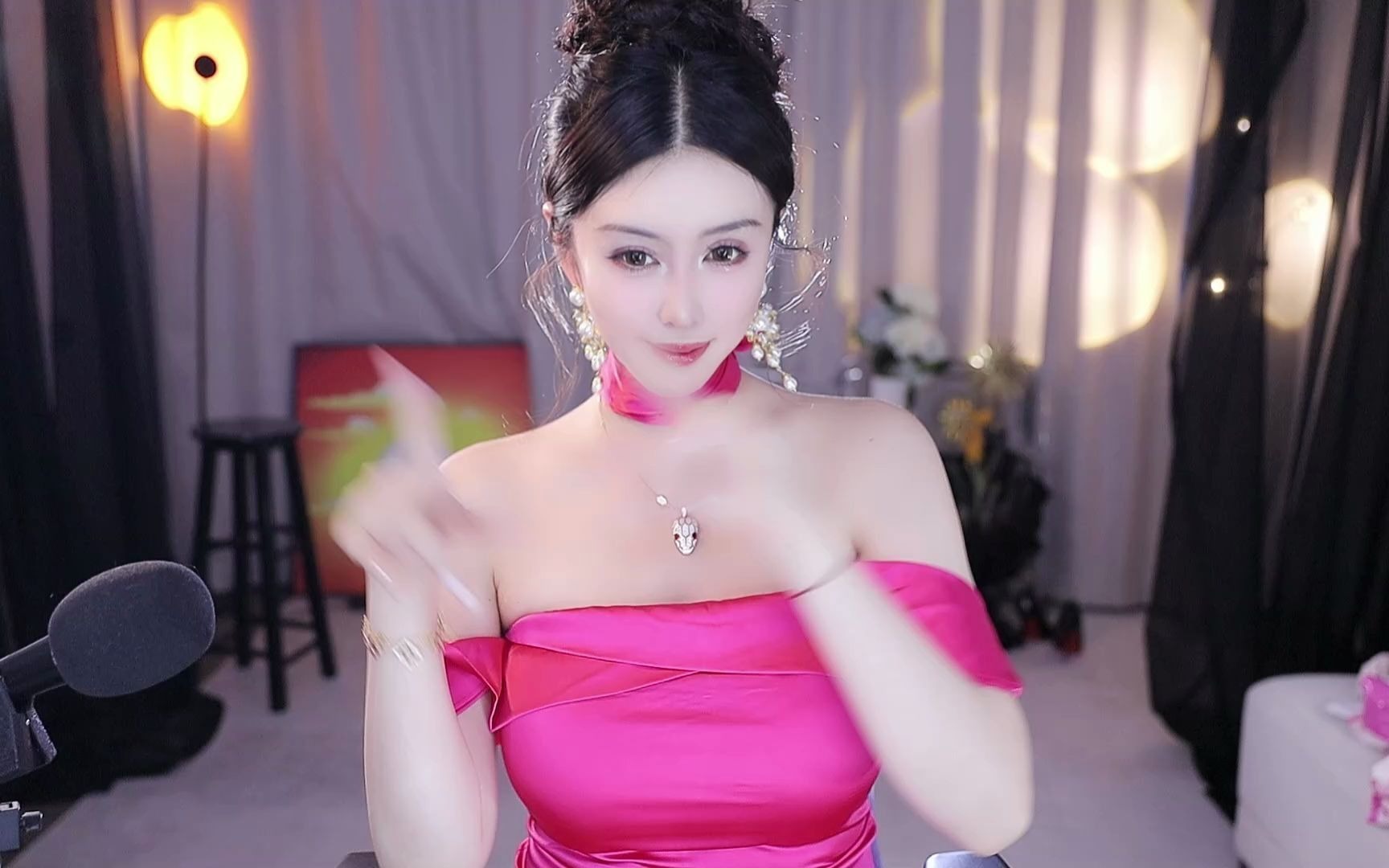 七哥张琪格_2024-05-17 20时52分上海御姐天花板 - 七哥张琪格