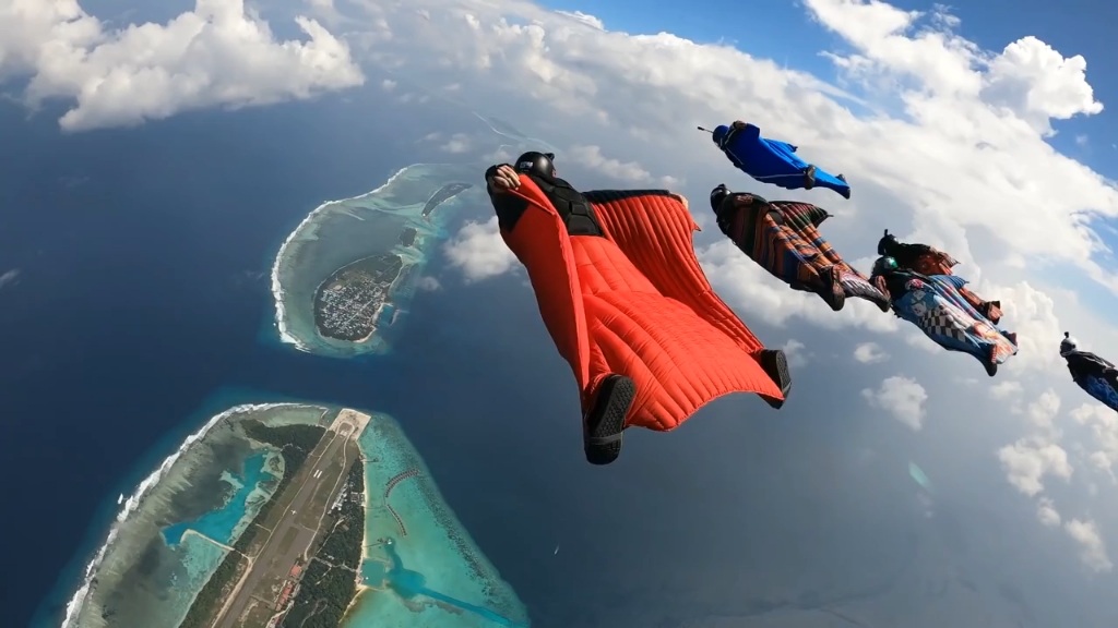 2022Wingsuit 飞越马尔代夫群岛哔哩哔哩bilibili