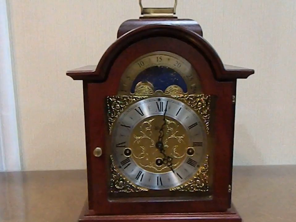 三孔上弦的赫姆勒座钟五音钟报时乱速度慢维修保养好了