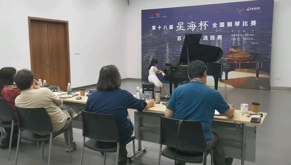 黄虎威巴蜀之画之阿坝夜会董小朋友202