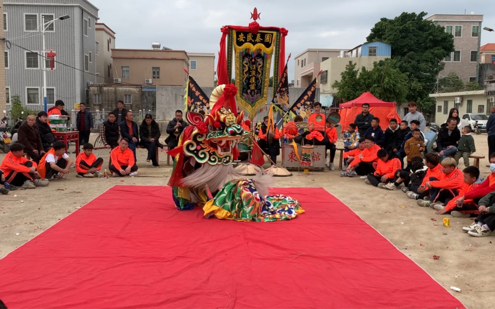 海陆丰虎狮-汕尾東涌鄉東義舘正月初五在东埔老祖汇演