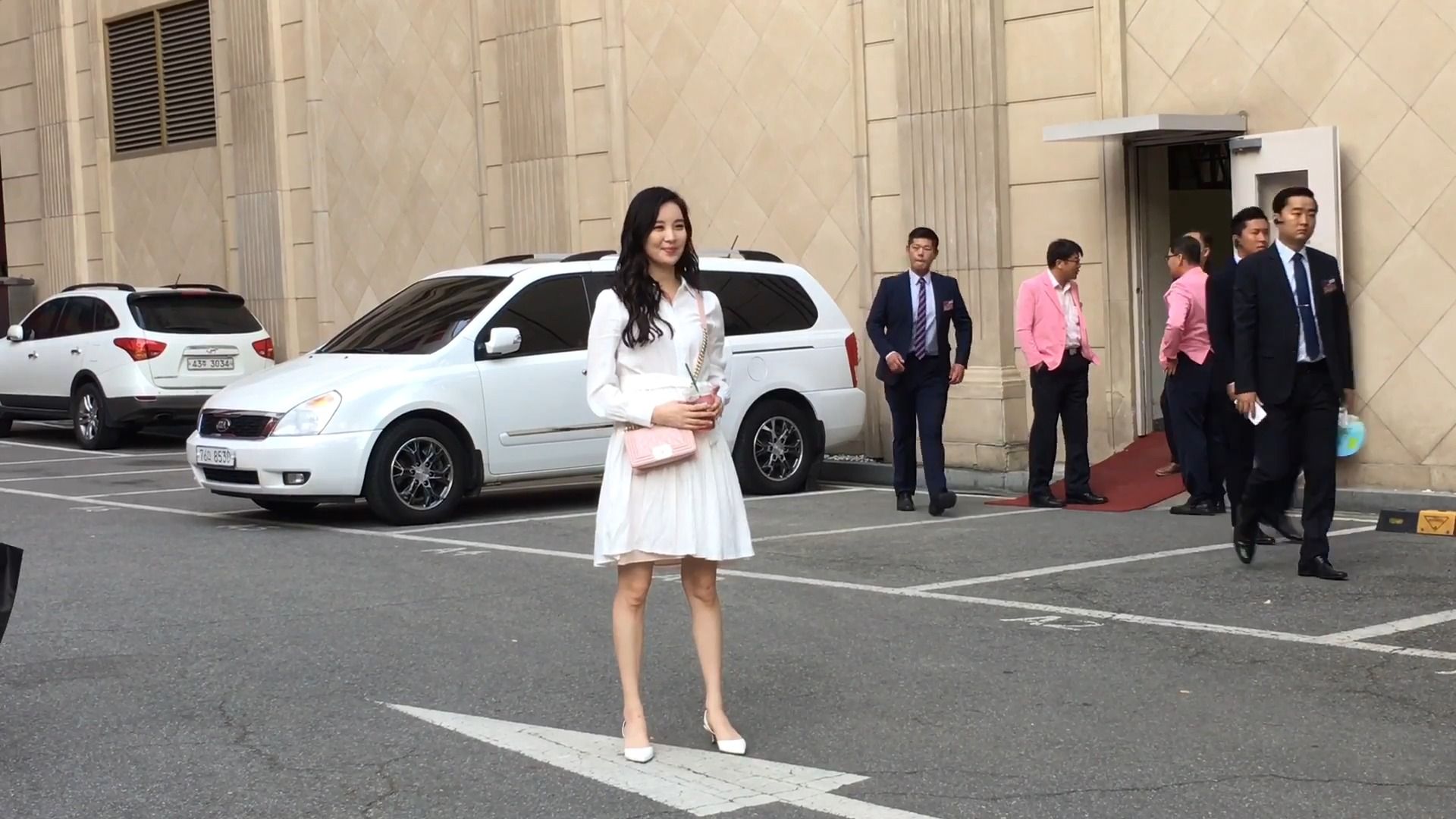 【饭拍】160429 徐贤 音乐剧《妈妈咪呀》上班路