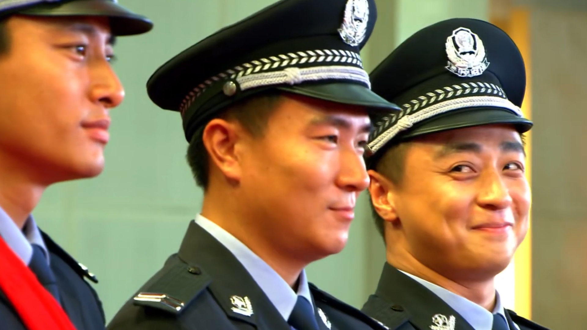 任务不断的便衣支队,不料表彰仪式都没机会休息