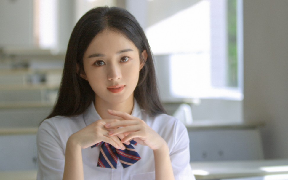 小说里人尽皆知的漂亮学姐