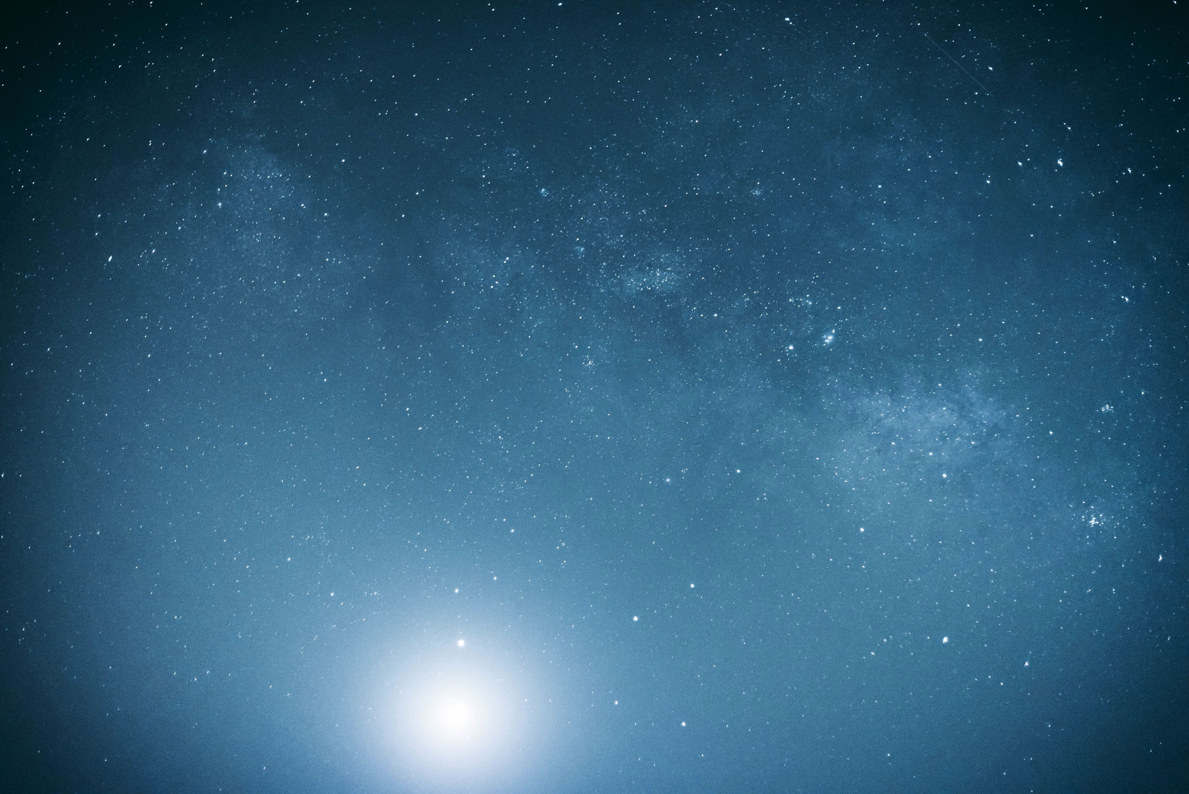 活动  《当月亮与银河碰撞》小白第一次用永诺50f1.