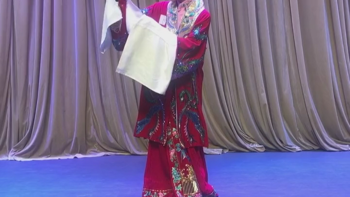 小男旦程派锁麟囊春秋亭