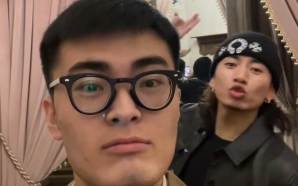 带篮子x马思唯吃饱喝足去说唱