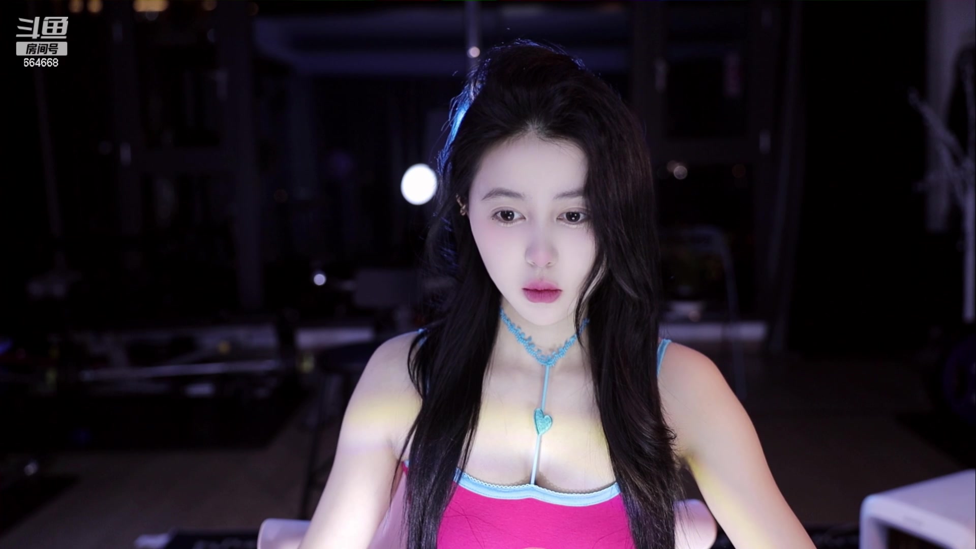 [完整录像] 小酒窝翁馨_2024-02-12-2121_02-12-2226