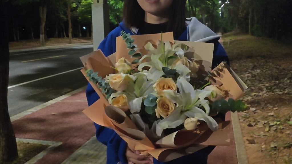 男孩子也可以被送花告白