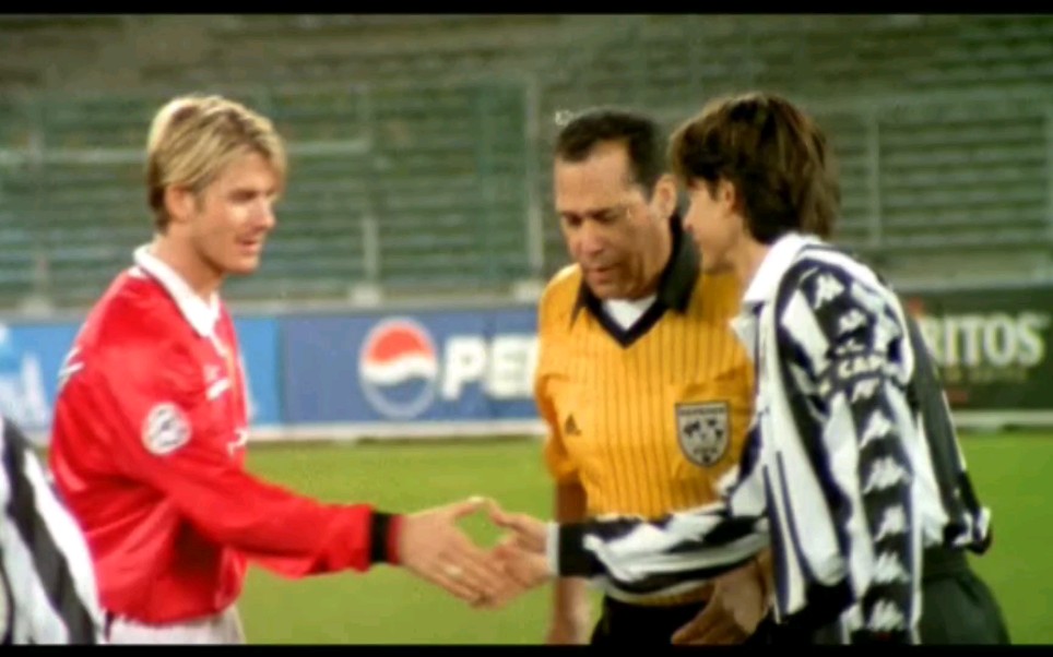 贝克汉姆与因扎吉"石头剪子布"的百事可乐广告幕后_哔哩哔哩_bilibili