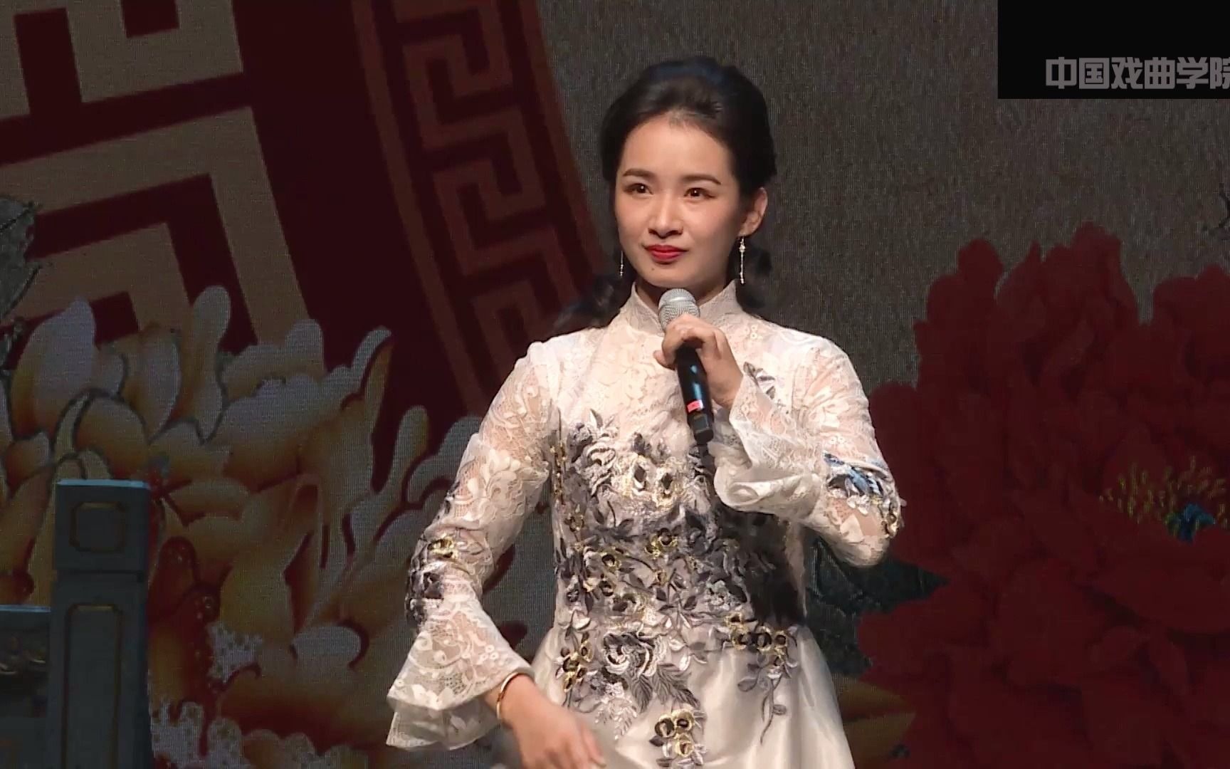 河北梆子大登殿选段演唱者张娜张警月