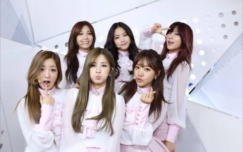 韩国人气颜值女团【apink】热门单曲《mr.chu   luv》舞台现场!